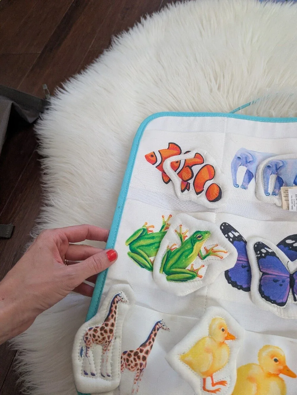 Lovevery Realist Play Kit 19-21Mo Quilted Critter Pockets Animals Cotton Hanger